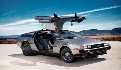 iamdoloren|DeLorean .